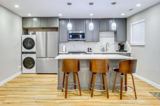 Luxury condo near city and mountains - 8