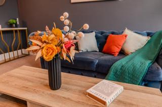 Seaview 3 bedroom Flat - 1