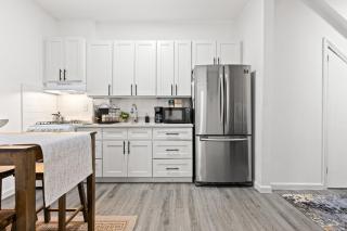 Sleek 2BR Apt in Times Square - 9