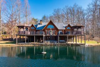 Lakeside Cabin - 0
