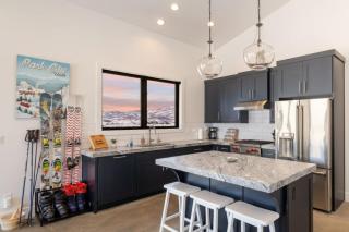 15 Min from 3 Ski Resorts Mountain Views Sauna - 8