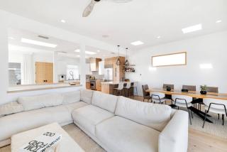 Moonstone Beach House Oceanview Luxe Retreat - 2