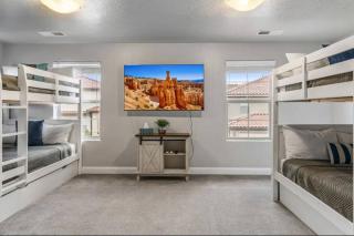 Petroglyph Place Near Zion and Sand Hollow - 2