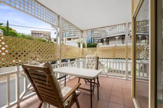 Modern Studio Loft Parking Near CBD Spring Hill 3 - Brisbane - 6