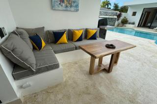 5 Bedroom Villa With BBQ and Washer - 0