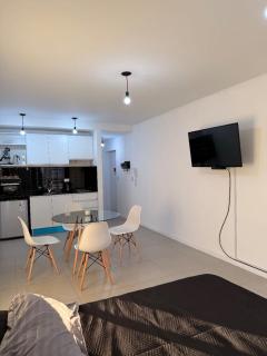 La Guarida de León - 0