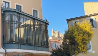 RétroMirabeau "Le Jacobin" - 75m2 - TERRASSE EXTERIEURE PATIO- 2 à 4 pers - CALME - COURS MIRABEAU HALLES GARE - EMPLACEMENT TOP - Chèques Vacances CONNECT - 9