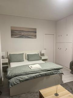 Quiet & Easy Stay in Kallithea Near Metro - 0