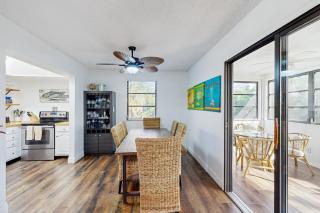 Beach to Bay Getaway - 4