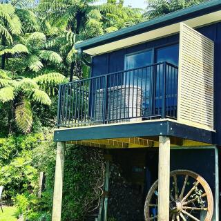 Couples Retreat, Spectacular Views & Spa - 8