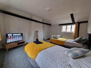 Cosy City 4 Bed - 6