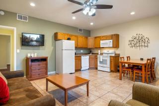 Pine-Grand Canyon by Roundhouse Resort and Spa - 7