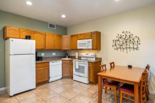 Pine-Grand Canyon by Roundhouse Resort and Spa - 5