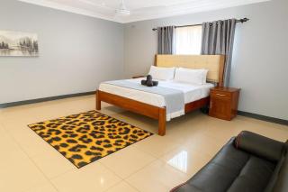 PreshyPride Guest House - 2