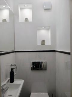 Mokotovia Premium Apart 100m2, garaż, winda, 5 łóżek, wanna z hydromasażem, prysznic, 2 toalety, f-VAT - 1