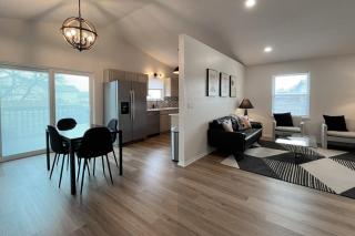 Contemporary 4BR Home with Office, Full Kitchen, Laundry, Large Backyard, Garage and Firepit - 0