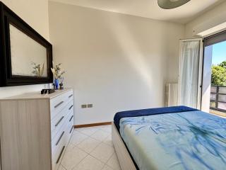 Bellavista Beach Apartments Viale Trieste Pesaro - 4