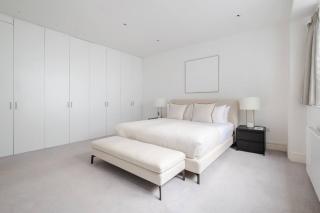 Stunning Knightsbridge 4 bedroom house w/ balcony - 3