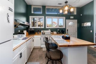 Lily's Lookout Lodge - Helen, GA - 3