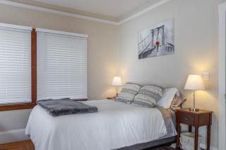 4 - Berkeley Private Apartment with Parking & Laundry - Berkeley - 3