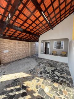 Casa espaçosa com Wi-Fi, Tv e Garagem - 300 m do mar - 9