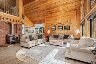 Apple Blossom Lodge-Family Friendly Cabin - 3