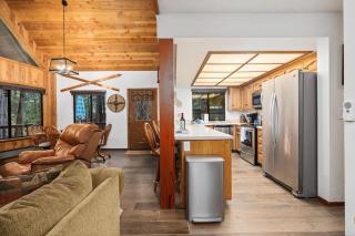 Kokanee Hideaway-Family Friendly 5BR Epic Game Room - 4