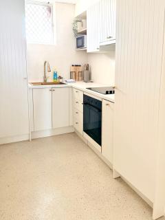 706TheSands Beachfront Apartment at the centre of Surfers Paradise - 2