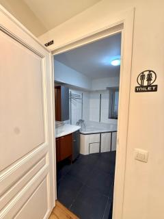 European Lodge Room Brussels - 1