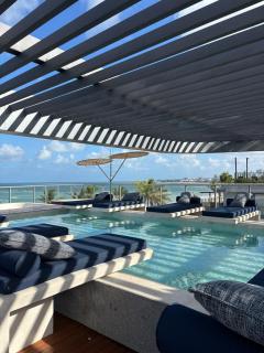 Setai Aquamaris - Green - 1