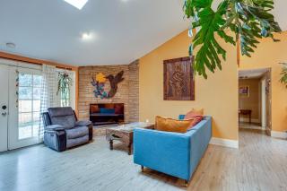 8 Mi to Lumen Field Seattle Area Home with Backyard - 6