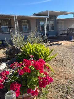 Sunset and Mountain Views - Adventure Getaway - 5