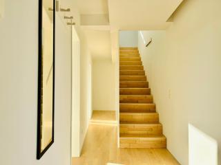 Stylish Maisonette Apartment with Terrace & Free Parking - 6