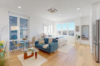 Boston Landing Studio - Rooftop Deck, Near MBTA - 0