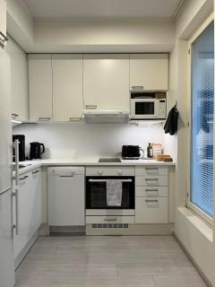 Quiet home with free parking, Wifi & good connections - 4