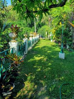 Hillcrest Sanctuary - 9