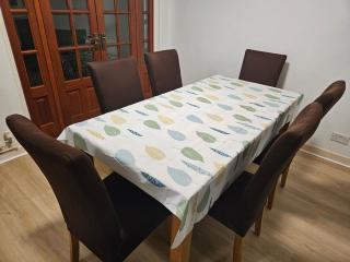 Large Windsor House with 4 Bedrooms Cinema Lounge 10 beds Sleeps 13 - 5