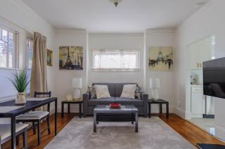 1 Berkeley - Entire Apartment - Private, Spacious - 8