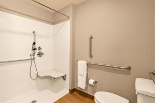 LivAway Suites Syracuse - 6