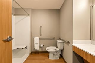 LivAway Suites Syracuse - 2