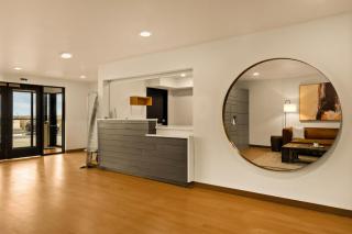 LivAway Suites Syracuse - 1