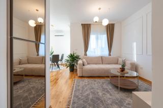 Quince Apartments - 9