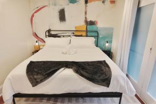 Union Hub - Steps 2 Station Mall with Parking - 9