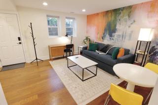 Union Hub - Steps 2 Station Mall with Parking - 7