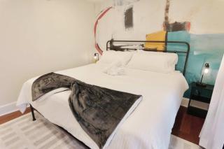 Union Hub - Steps 2 Station Mall with Parking - 2