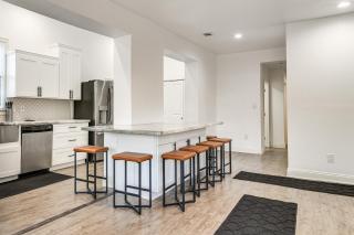 4 Mi to Dtwn St Pete! Pet-Friendly Home with Yard - 5