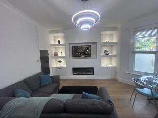 2 bed split-level flat, 5-min from Sth Croydon Stn - Croydon - 0