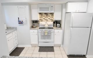 Trendy Apt in Bloomingdale - Parking - 4