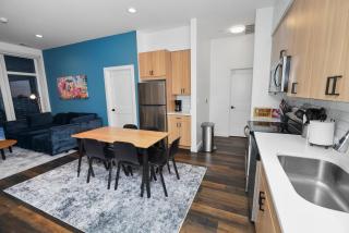 Modern 4BR South Loop Chicago Near McCormick Place and Soldier Field - 9