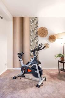 Renton Luxury & Spacious Daylight Basement The Landing - 2